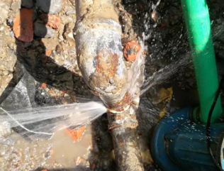 新巴尔虎右测漏水公司电话