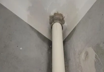 新巴尔虎右卫生间测漏水之渗水防护